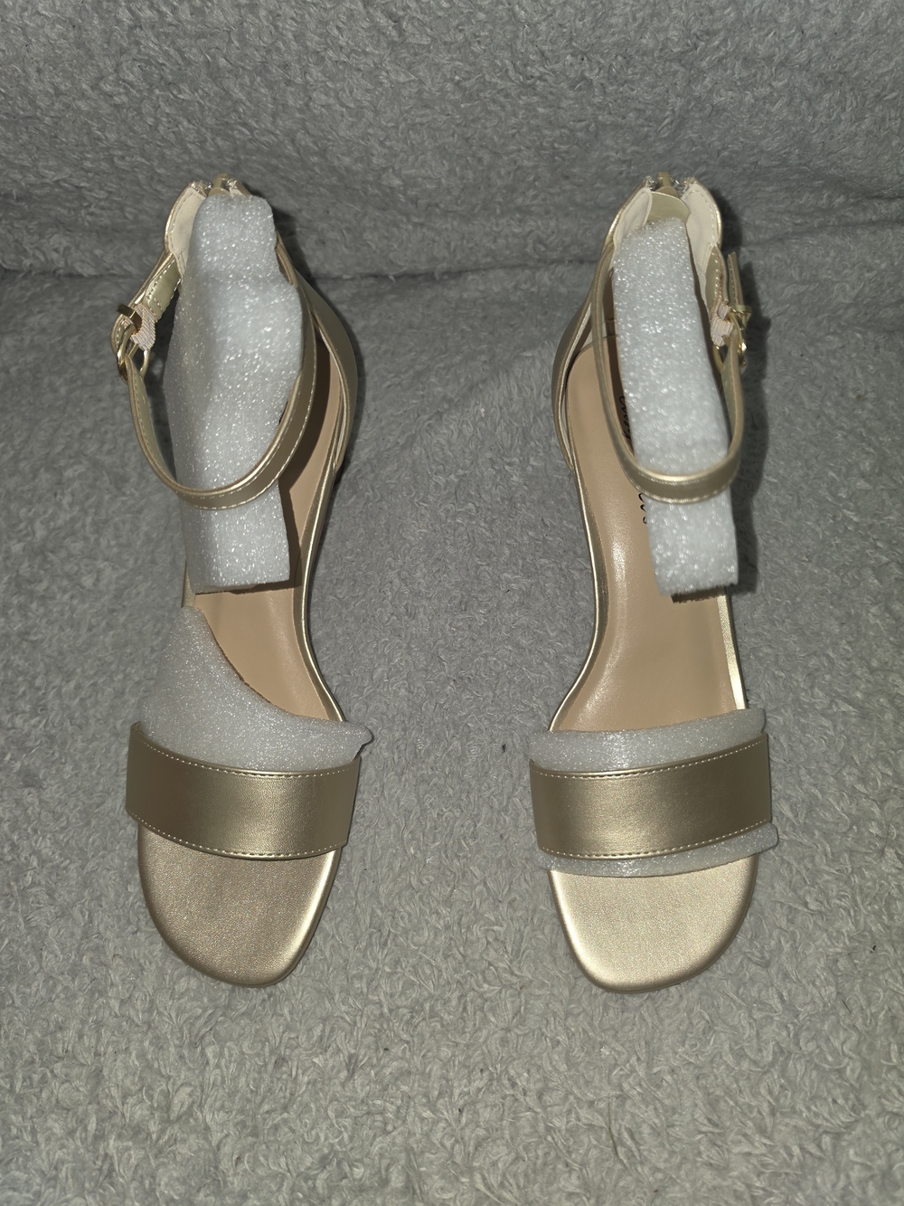 Easy Street 'Shalee' Champagne Metallic Ankle Strap Dress Sandals - Size 9.5 Wid